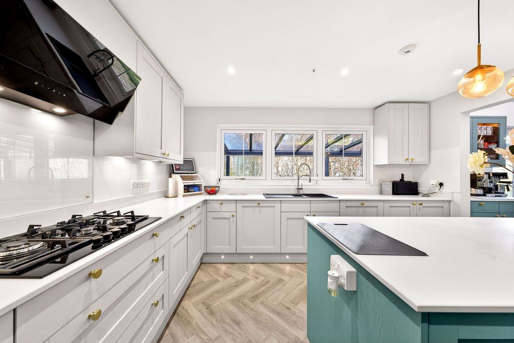 Kitchen / Breakfast Room