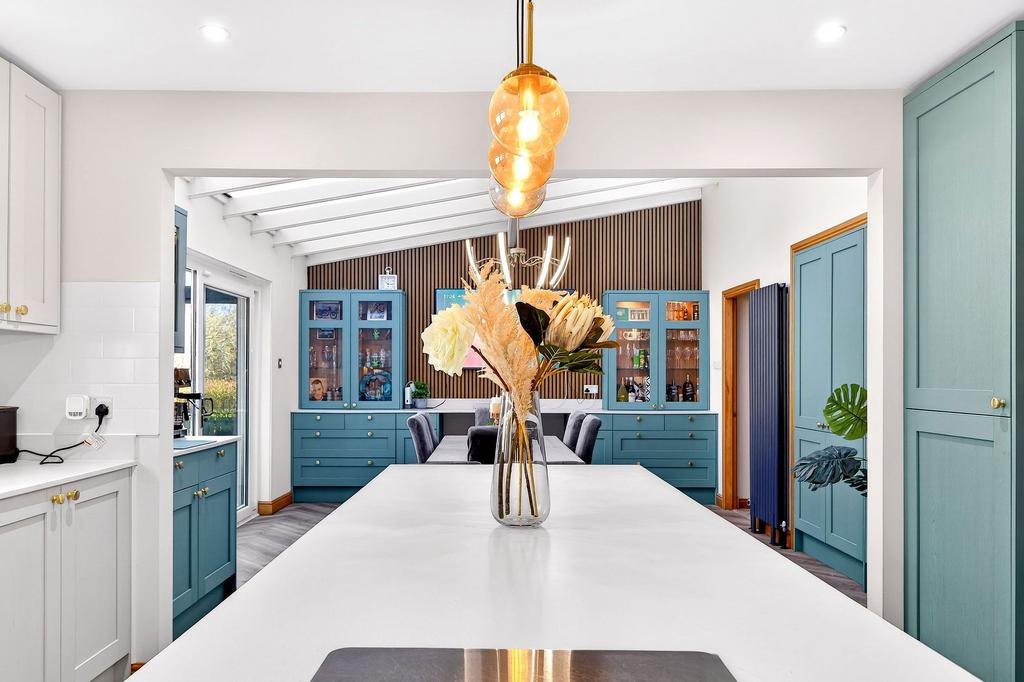 Kitchen / Breakfast Room