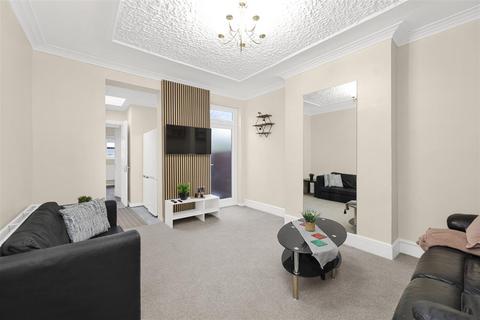 4 bedroom semi-detached house for sale, North Circular Road, London NW10