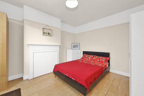 4 bedroom semi-detached house for sale, North Circular Road, London NW10