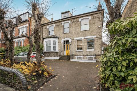 undefined, Crouch Hill, N8