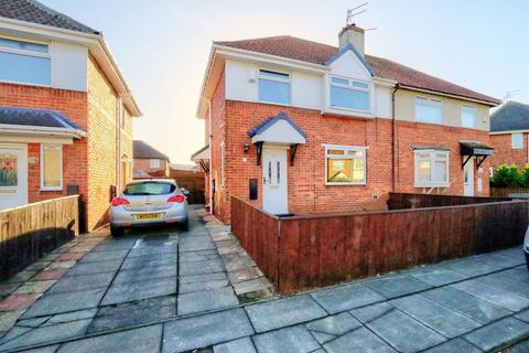 3 bedroom semi-detached house to rent, Arundel Road, Middlesbrough TS6