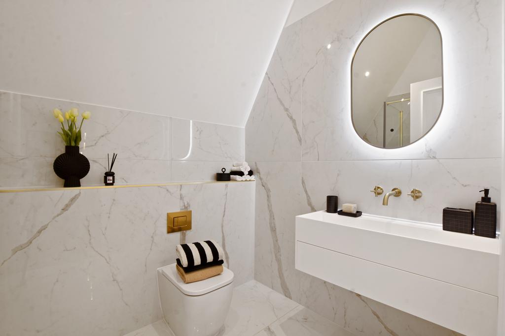 En Suite 1
