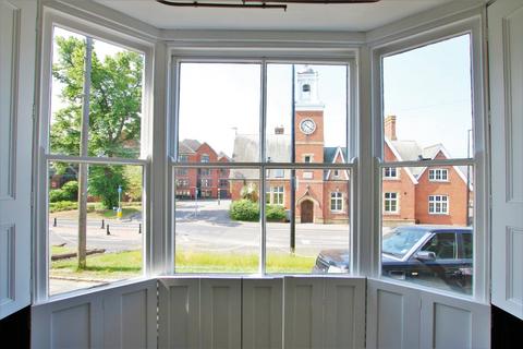 4 bedroom character property for sale, The Terrace, Wokingham, RG40