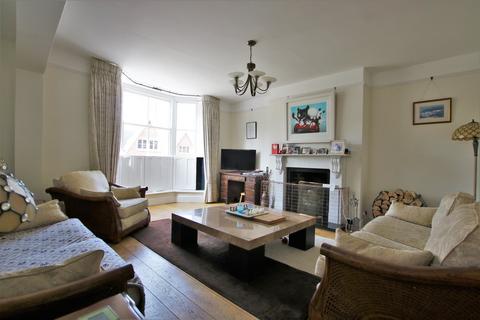 4 bedroom character property for sale, The Terrace, Wokingham, RG40