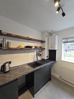 3 bedroom apartment to rent, Flat , Viceroy Court, Wilmslow Road, Manchester