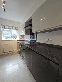 3 bedroom apartment to rent, Flat , Viceroy Court, Wilmslow Road, Manchester