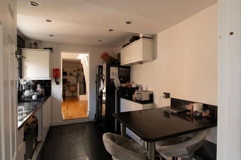 2 bedroom maisonette for sale, Lea Road, Enfield EN2