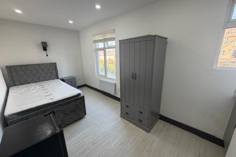 undefined, Southend-on-Sea, SS2