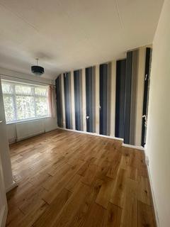 2 bedroom terraced house to rent, Fitzstephen Road, Dagenham RM8