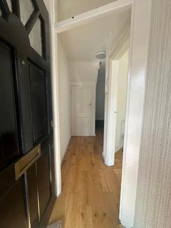 2 bedroom terraced house to rent, Fitzstephen Road, Dagenham RM8