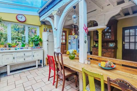 7 bedroom semi-detached house for sale, River Road, Littlehampton, BN17