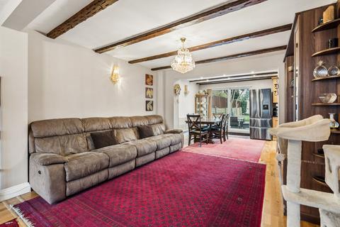 3 bedroom end of terrace house for sale, Parkfield Avenue, Hillingdon, UB10