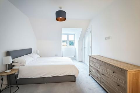 4 bedroom semi-detached house for sale, Cresswell Square, Angmering, BN16
