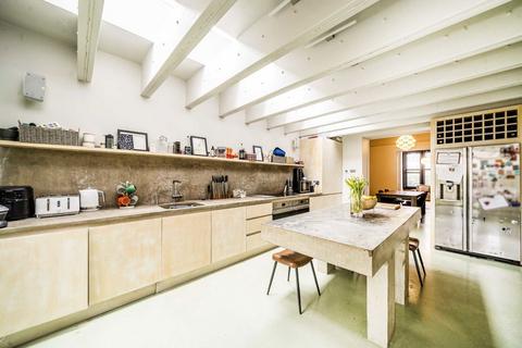 undefined, Goldsmith Avenue, London W3