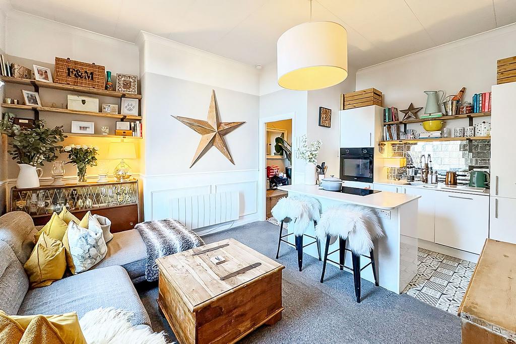 Kitchen/Living Room
