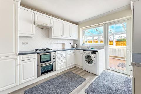 3 bedroom detached bungalow for sale, Esher Drive, Littlehampton, BN17