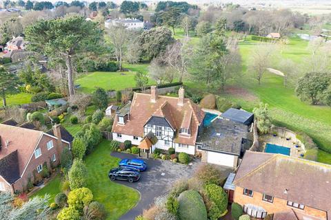 undefined, Blue Cedars Close, Angmering, BN16