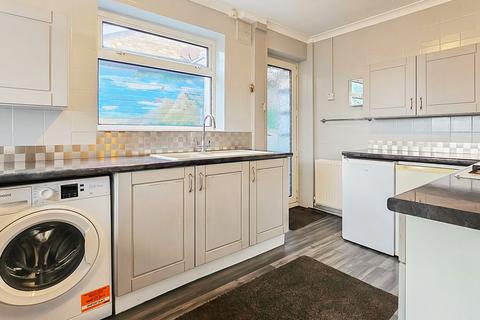 2 bedroom semi-detached bungalow for sale, Parkside Avenue, Littlehampton, BN17