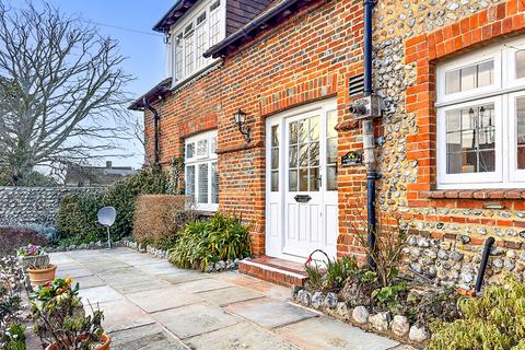 5 bedroom semi-detached house for sale, Weavers Hill, Angmering, BN16