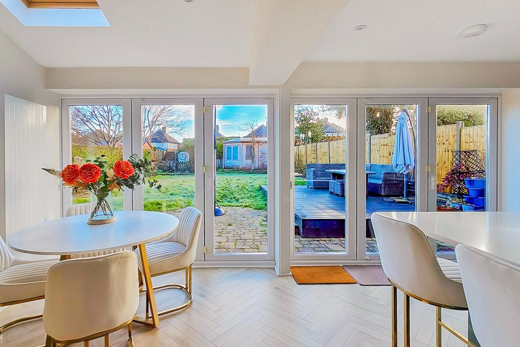 Kitchen / Breakfast Room