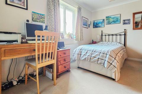 2 bedroom flat for sale, The Limes, Rustington, BN16