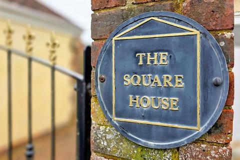 3 bedroom detached house for sale, The Circle, East Preston, BN16