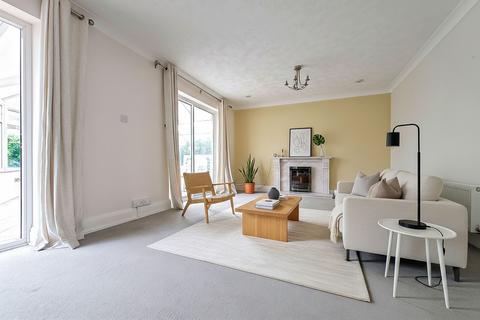 3 bedroom detached house for sale, The Circle, East Preston, BN16