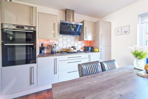 undefined, Roundstone Drive, East Preston, BN16