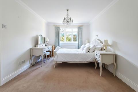 3 bedroom semi-detached house for sale, High Street, Findon, BN14