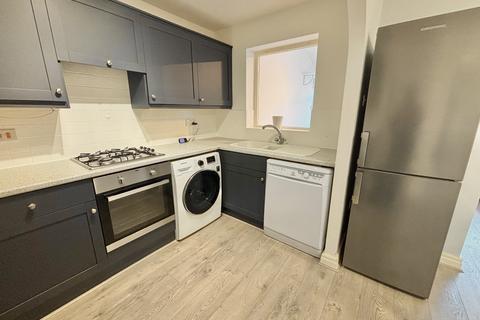 5 bedroom townhouse for sale, Sandpiper Close, Herons Reach FY3