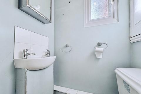 3 bedroom end of terrace house for sale, Peggotty Close, Chelmsford, CM1