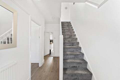 3 bedroom terraced house for sale, Lyndhurst Gardens, Barking