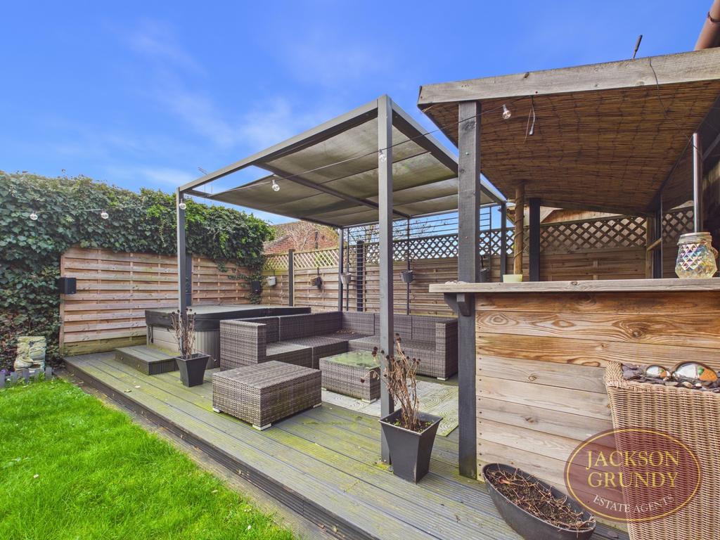 Bobtail Court