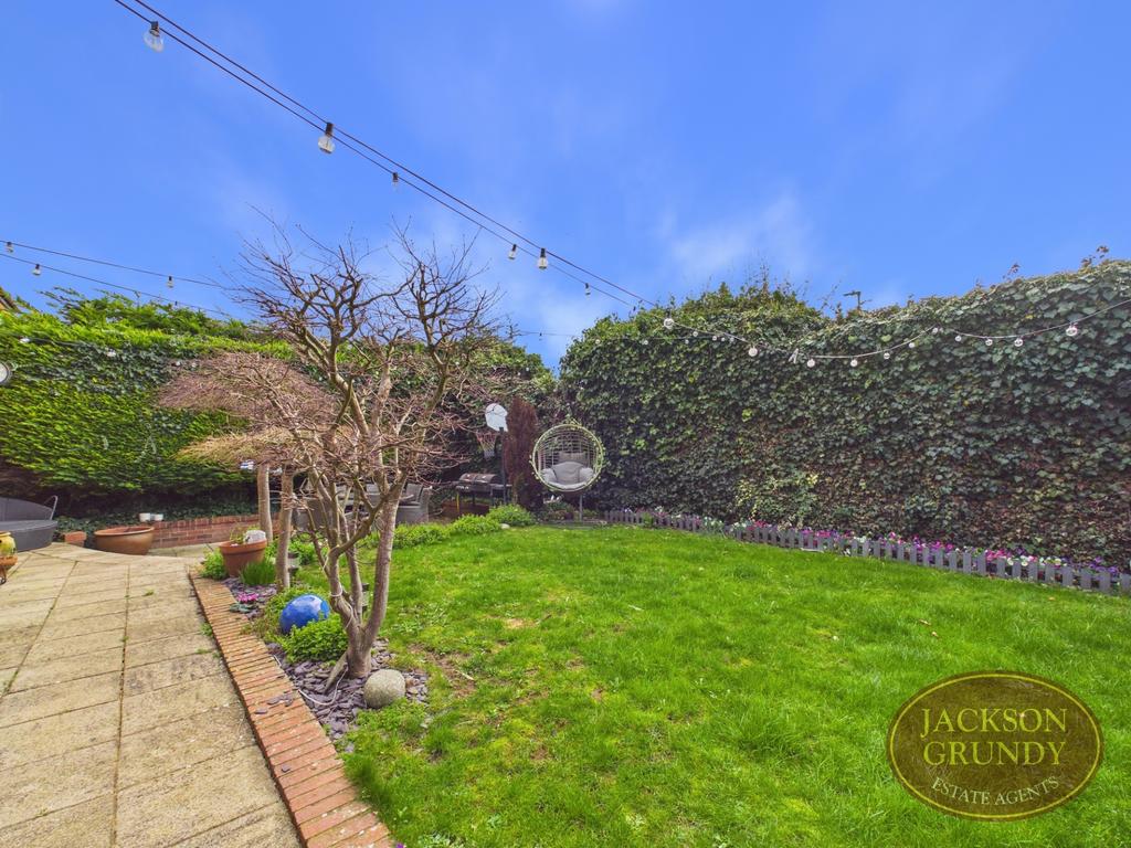 Bobtail Court