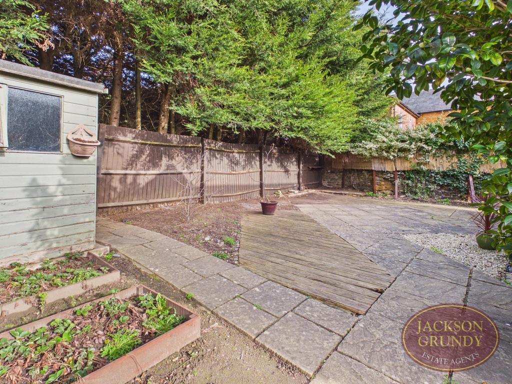 Holmleigh Close