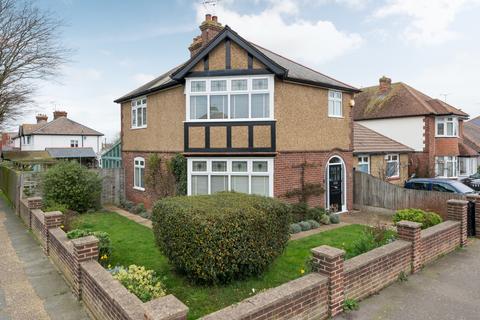 3 bedroom detached house for sale, Northwood Road, Whitstable