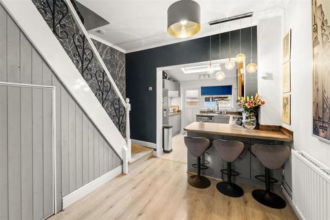 2 bedroom terraced house for sale, Brighton Grove, Sale