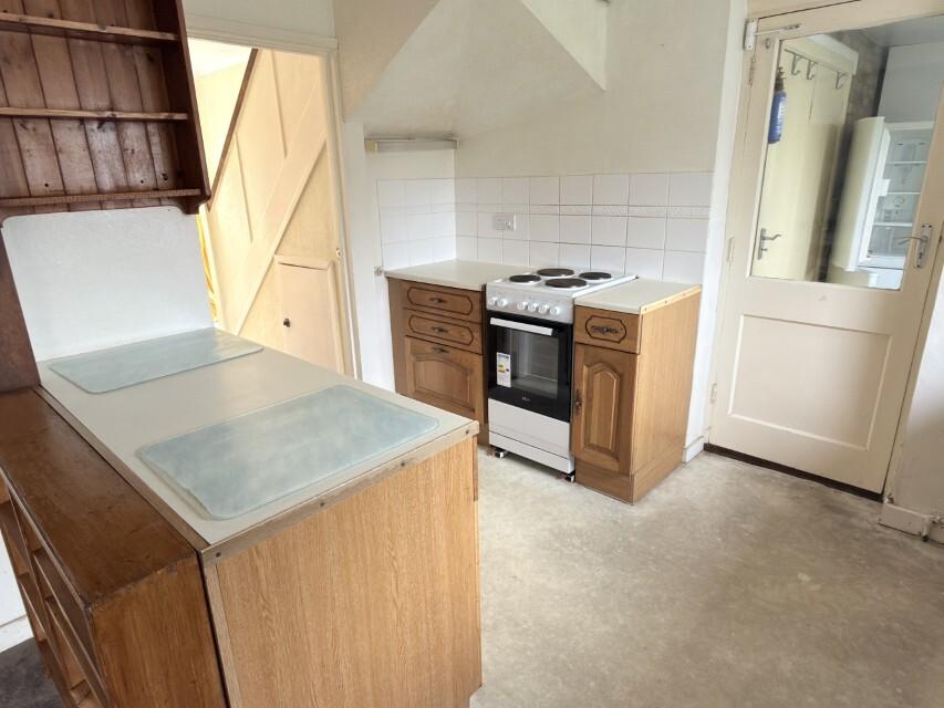 Kitchen Pic 2