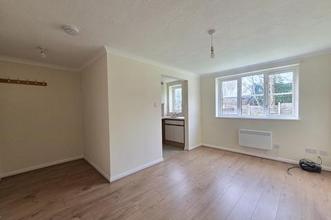 1 bedroom ground floor flat to rent, Millbrook Road East, Freemantle