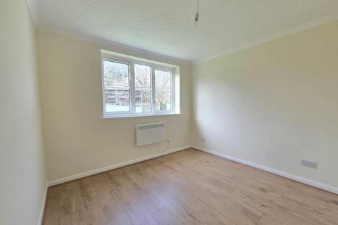 1 bedroom ground floor flat to rent, Millbrook Road East, Freemantle