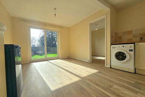 1 bedroom ground floor flat to rent, Millbrook Road East, Freemantle