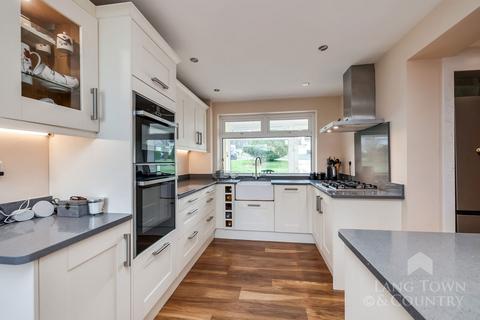4 bedroom detached house for sale, Leat Walk, Plymouth PL6