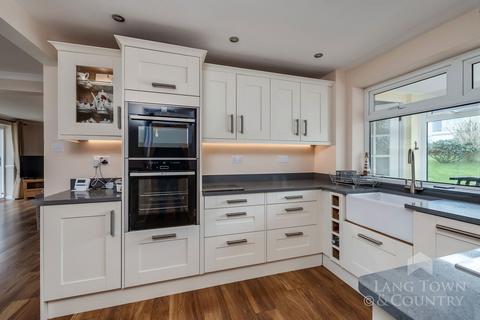 4 bedroom detached house for sale, Leat Walk, Plymouth PL6