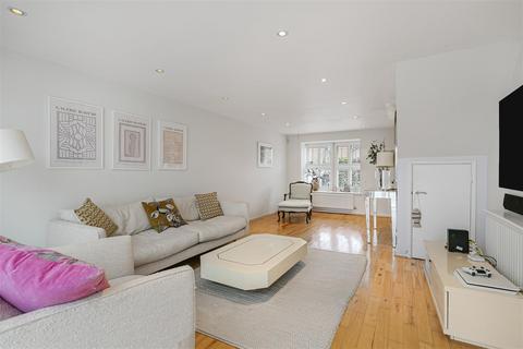3 bedroom terraced house for sale, Debden Close, Kingston Upon Thames KT2