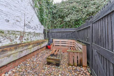 undefined, Robert Burn Mews, Herne Hill, London, SE24