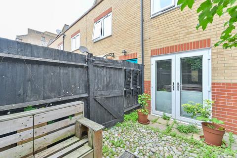 1 bedroom flat to rent, Robert Burn Mews, Herne Hill, London, SE24