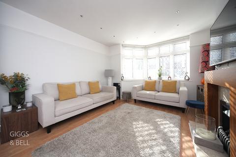 3 bedroom semi-detached house for sale, Luton, Bedfordshire, LU3