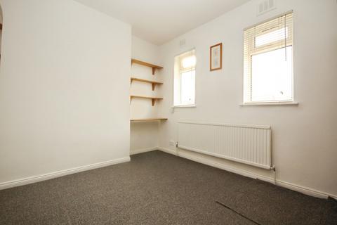 1 bedroom apartment to rent, Streatham High Road, London, SW16