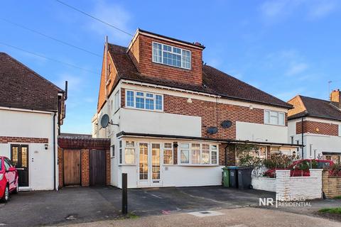 4 bedroom semi-detached house for sale, Grange Road, Chessington, Surrey. KT9
